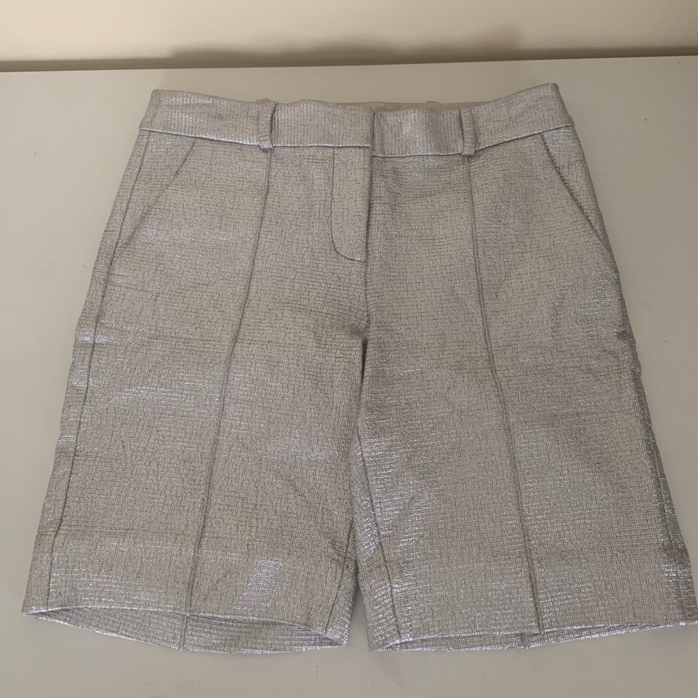 Diane von Furstenberg Silver Metallic Bermuda Shorts size 2